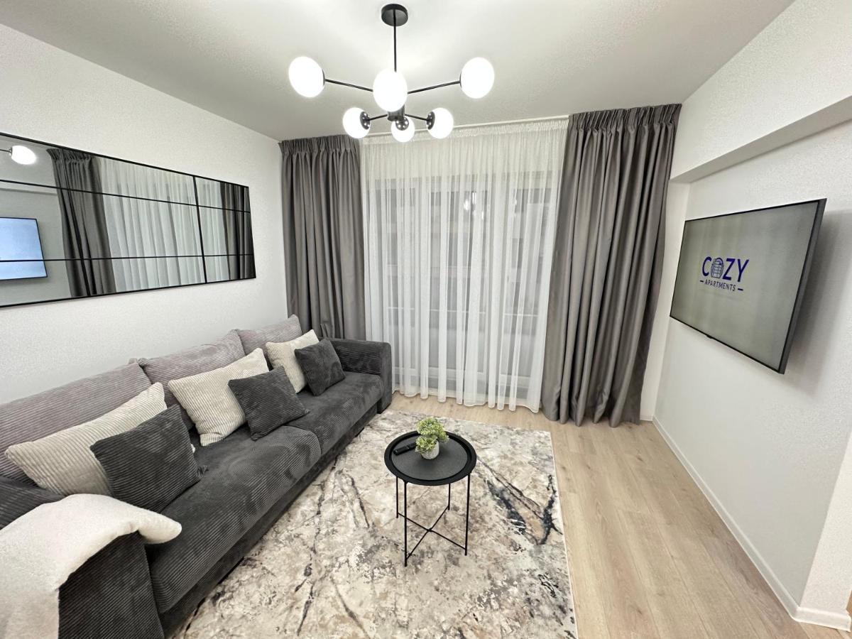 Urban Luxury Flats - Cozy Apartments At Coresi Mall #ブラショフ エクステリア 写真