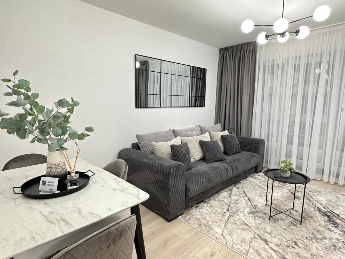 Urban Luxury Flats - Cozy Apartments At Coresi Mall #ブラショフ エクステリア 写真