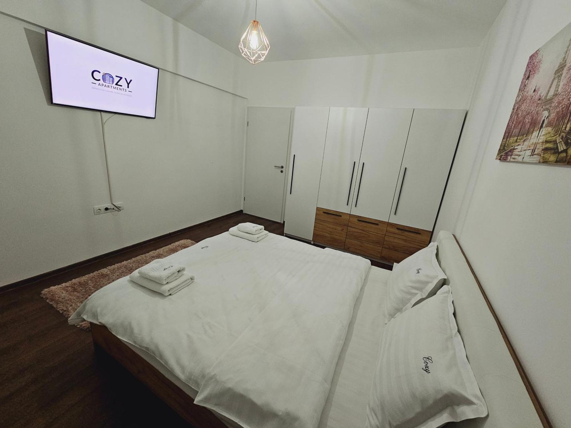 Urban Luxury Flats - Cozy Apartments At Coresi Mall #ブラショフ エクステリア 写真